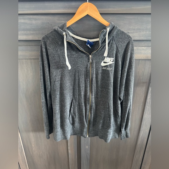 Nike Tops - Women’s Nike Gray Zip-Up Hoodie XL